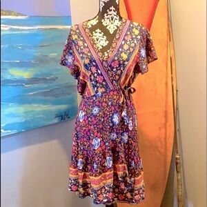 ⭐️NWT,R..Vivimos, Floral, Wrap-Around, V-Neck, Easy Wear & Care, Size 2X